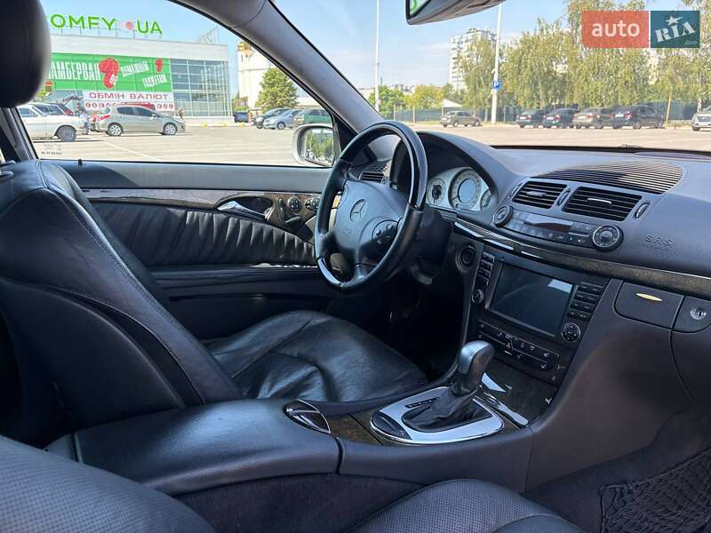 Седан Mercedes-Benz E-Class 2003 в Запорожье