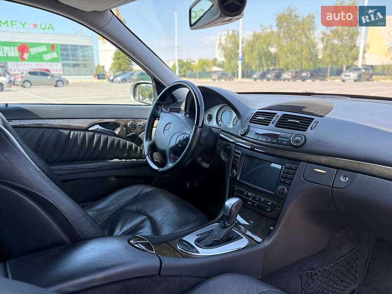 Седан Mercedes-Benz E-Class 2003 в Запорожье