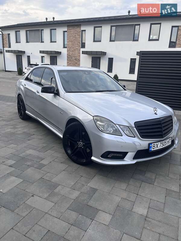 Mercedes-Benz E-Class 2009