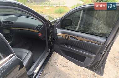 Седан Mercedes-Benz E-Class 2005 в 