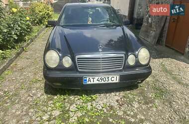 Седан Mercedes-Benz E-Class 1996 в Івано-Франківську