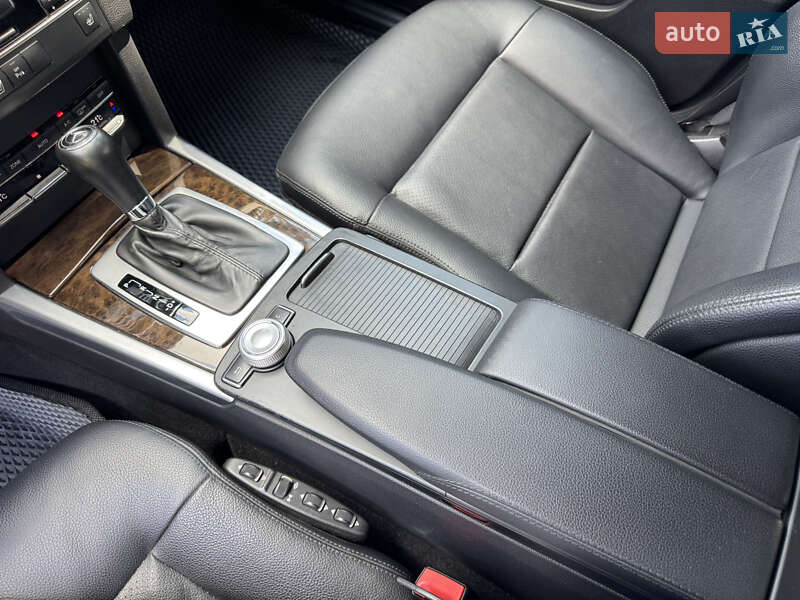 Універсал Mercedes-Benz E-Class 2010 в Ромнах