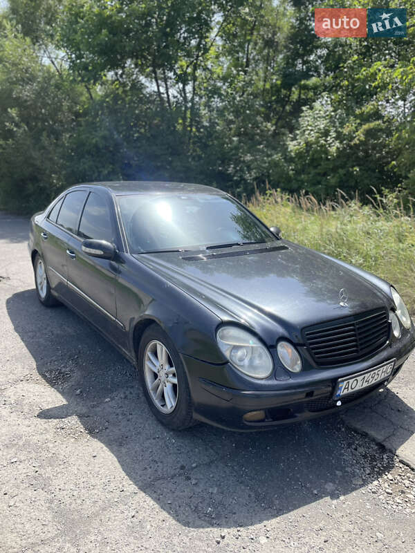 Mercedes-Benz E-Class 2003
