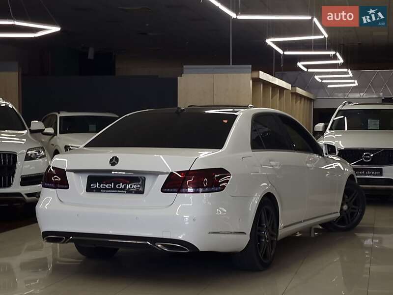 Седан Mercedes-Benz E-Class 2014 в Николаеве