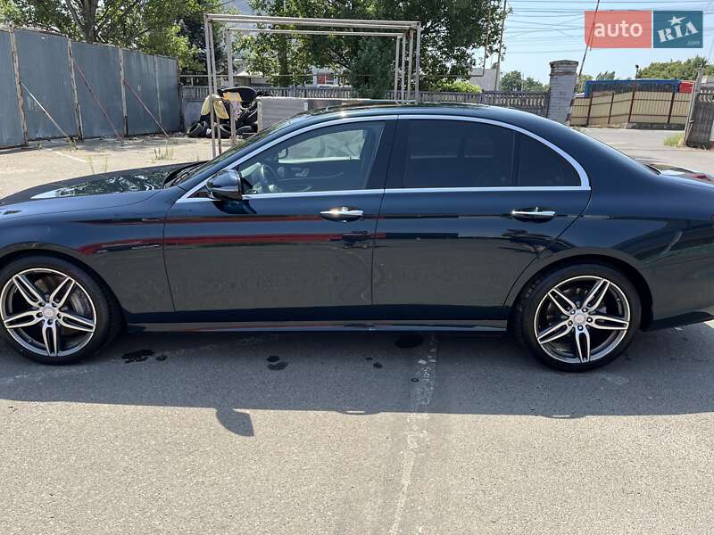 Mercedes-Benz E-Class 2016