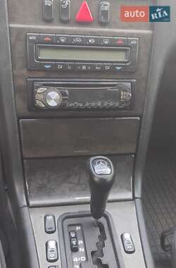 Седан Mercedes-Benz E-Class 1997 в 