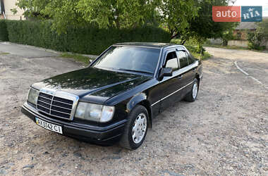 Седан Mercedes-Benz E-Class 1990 в Харкові