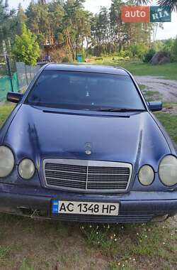 Седан Mercedes-Benz E-Class 1998 в Луцьку
