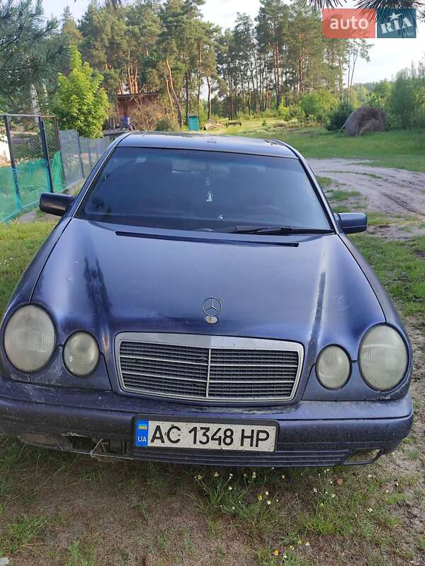 Mercedes-Benz E-Class 1998
