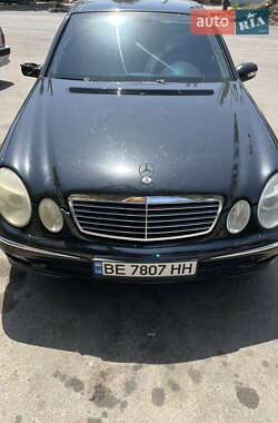 Седан Mercedes-Benz E-Class 2002 в Миколаєві