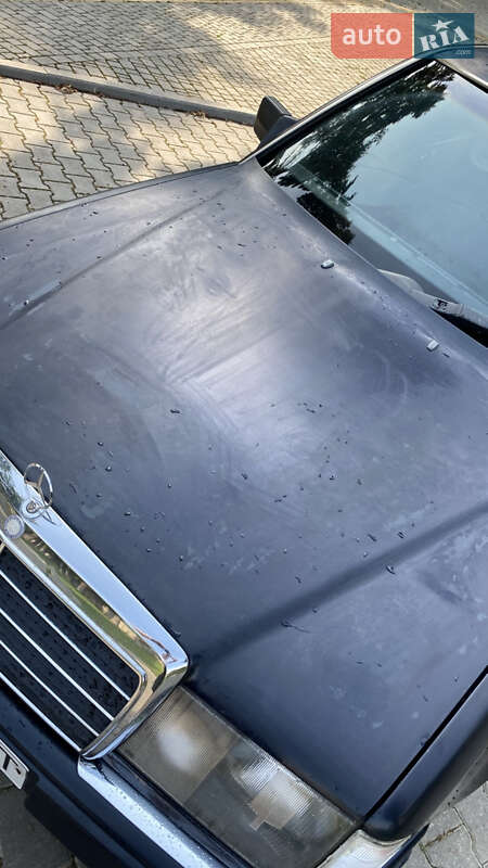 Седан Mercedes-Benz E-Class 1986 в Сокирянах
