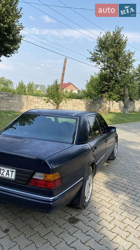 Седан Mercedes-Benz E-Class 1986 в Сокирянах
