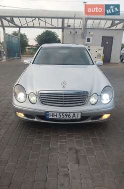 Седан Mercedes-Benz E-Class 2002 в Одессе