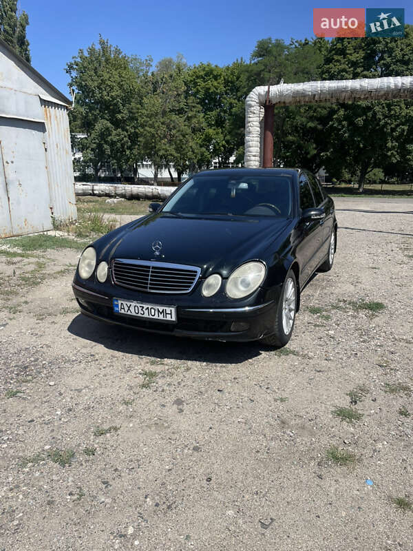 Mercedes-Benz E-Class 2004