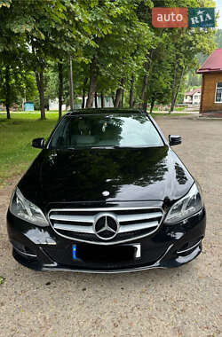 Седан Mercedes-Benz E-Class 2014 в Черновцах
