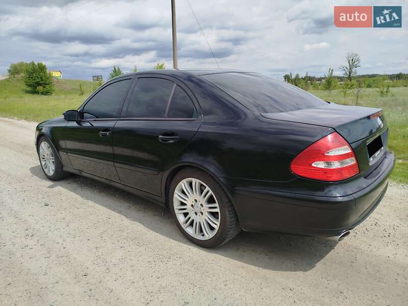 Седан Mercedes-Benz E-Class 2005 в Білій Церкві
