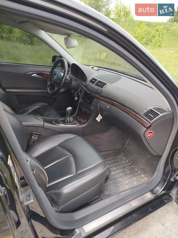 Седан Mercedes-Benz E-Class 2005 в Білій Церкві