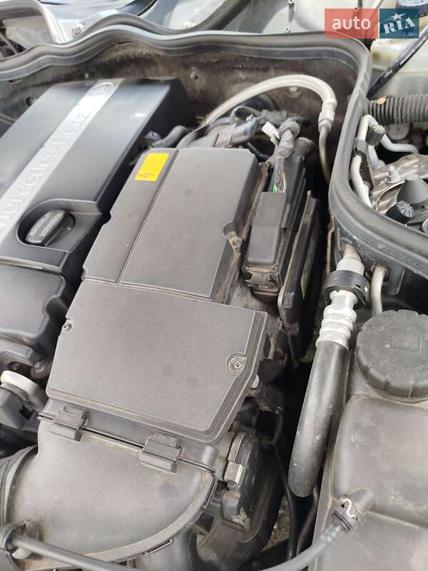 Седан Mercedes-Benz E-Class 2005 в Білій Церкві