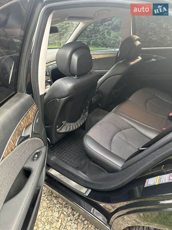 Седан Mercedes-Benz E-Class 2008 в Коломые