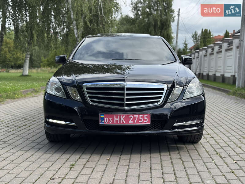 Mercedes-Benz E-Class 2011