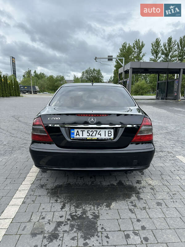Седан Mercedes-Benz E-Class 2006 в Надворной
