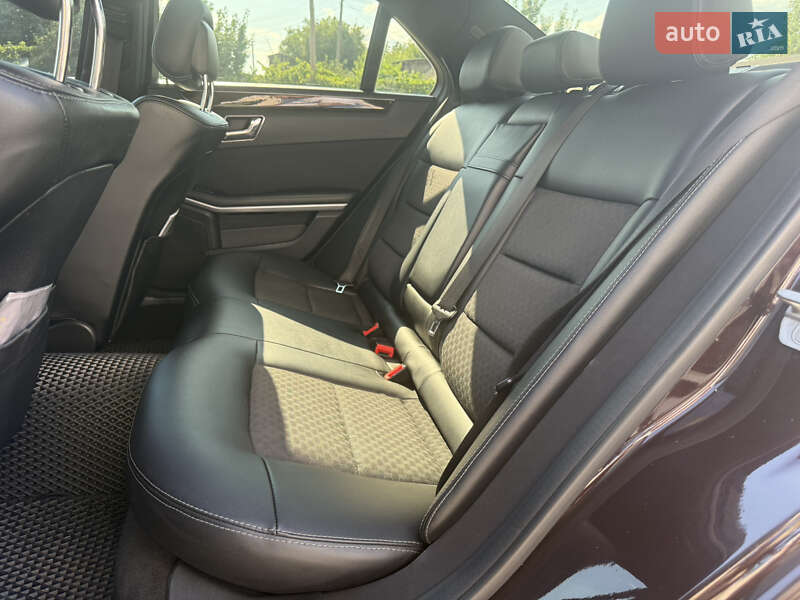 Седан Mercedes-Benz E-Class 2010 в Могилів-Подільському фото 20 Седан Mercedes-Benz E-Class 2010 в Могилів-Подільському