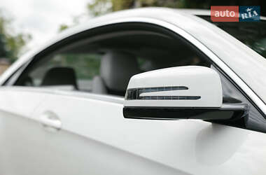 Купе Mercedes-Benz E-Class 2010 в 