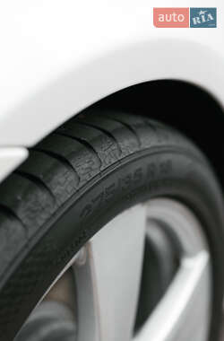 Купе Mercedes-Benz E-Class 2010 в 