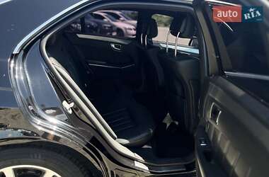 Седан Mercedes-Benz E-Class 2015 в 