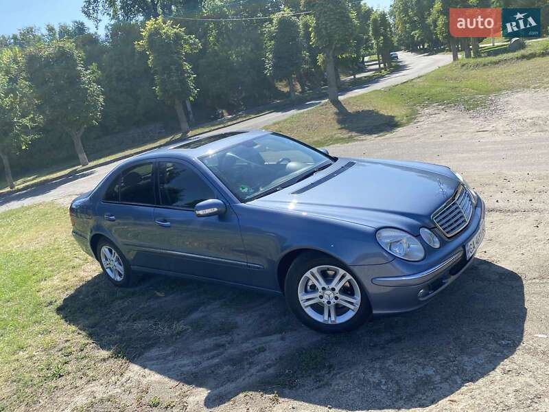Mercedes-Benz E-Class 2004