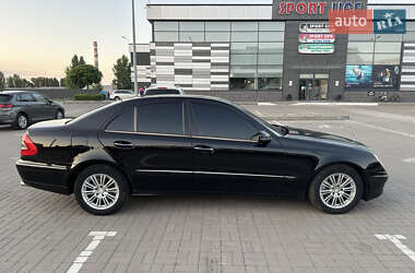 Седан Mercedes-Benz E-Class 2008 в 