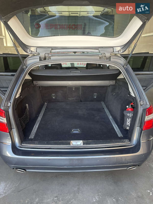 Універсал Mercedes-Benz E-Class 2009 в Тернополі