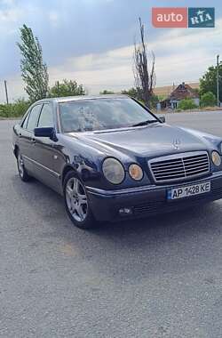 Седан Mercedes-Benz E-Class 1998 в Запорожье