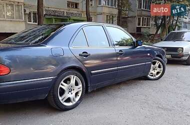 Седан Mercedes-Benz E-Class 1998 в 