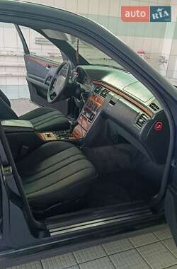 Седан Mercedes-Benz E-Class 1998 в 