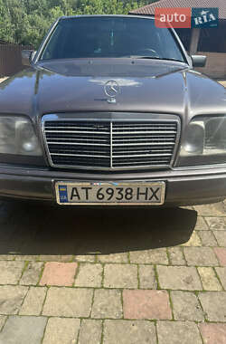 Седан Mercedes-Benz E-Class 1994 в Долине