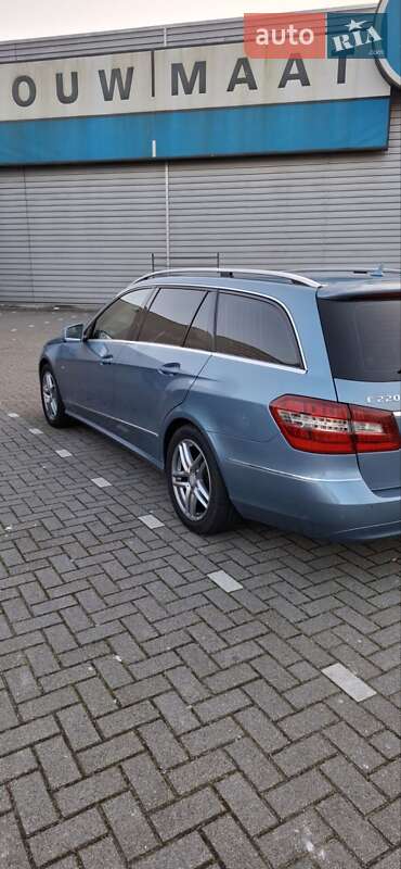Универсал Mercedes-Benz E-Class 2009 в Козове