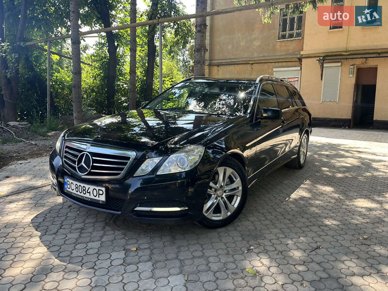 Mercedes-Benz E-Class 2011