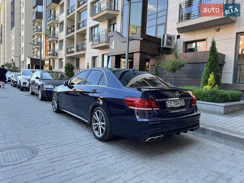 Седан Mercedes-Benz E-Class 2014 в Чернівцях