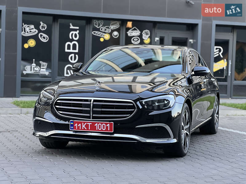 Mercedes-Benz E-Class 2022