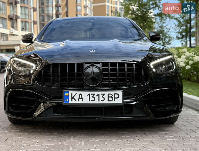 Mercedes-Benz E-Class 2021