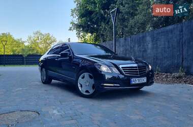 Седан Mercedes-Benz E-Class 2011 в Ивано-Франковске