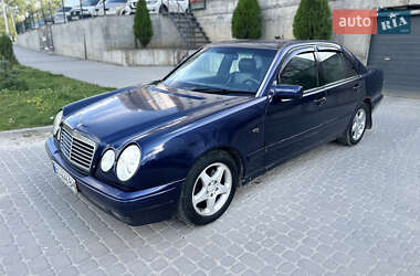 Седан Mercedes-Benz E-Class 1996 в Тернополі