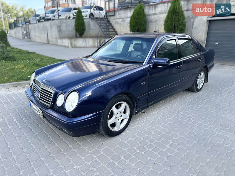 Mercedes-Benz E-Class 1996