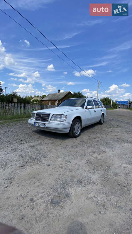 Mercedes-Benz E-Class 1994