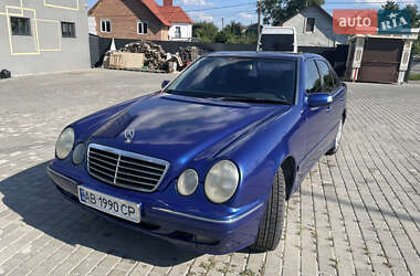 Седан Mercedes-Benz E-Class 2001 в Вінниці