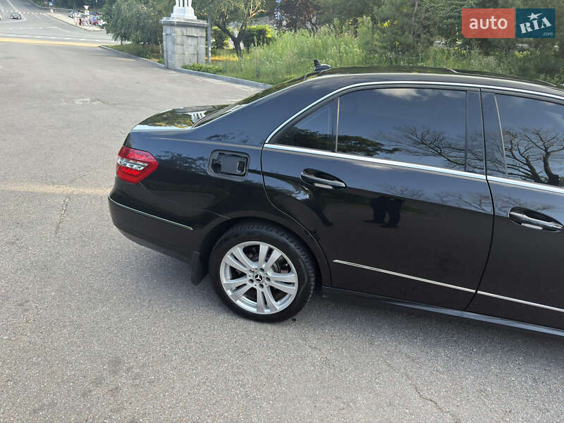 Седан Mercedes-Benz E-Class 2010 в Києві фото 8 Седан Mercedes-Benz E-Class 2010 в Києві