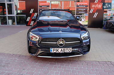 Седан Mercedes-Benz E-Class 2022 в 