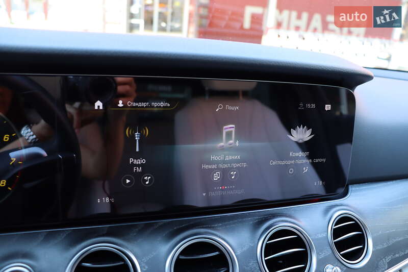Седан Mercedes-Benz E-Class 2022 в Львове