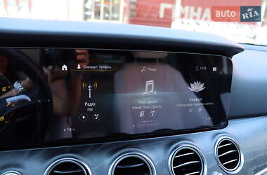 Седан Mercedes-Benz E-Class 2022 в 